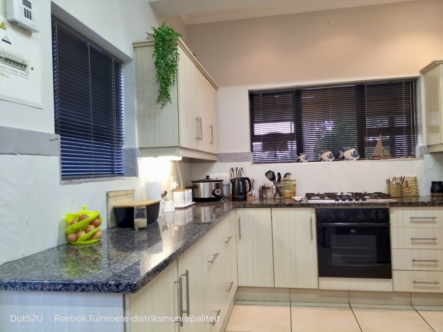 3 Bedroom Property for Sale in Reebok Western Cape